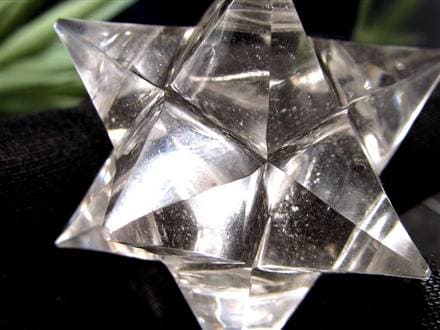 天然水晶 アステロイド 彫り 置物
