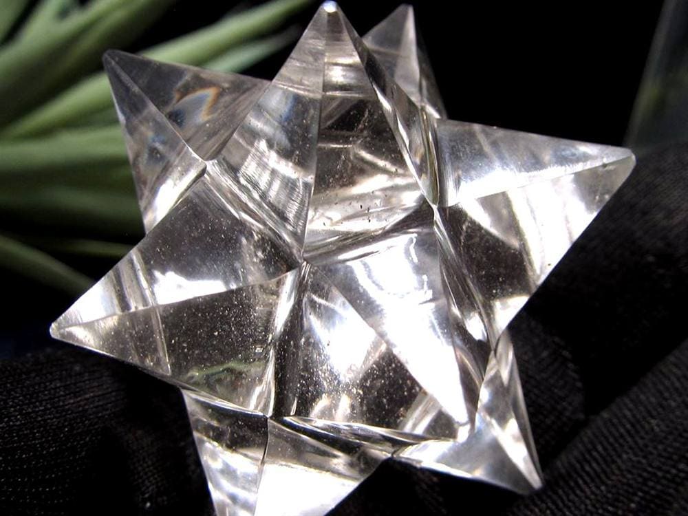 天然水晶 アステロイド 彫り 置物