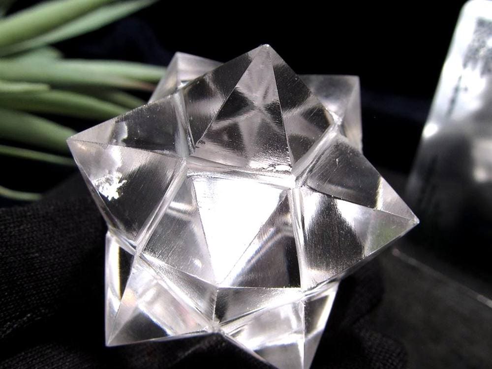 天然水晶 アステロイド 彫り 置物