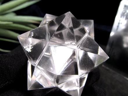 天然水晶 アステロイド 彫り 置物