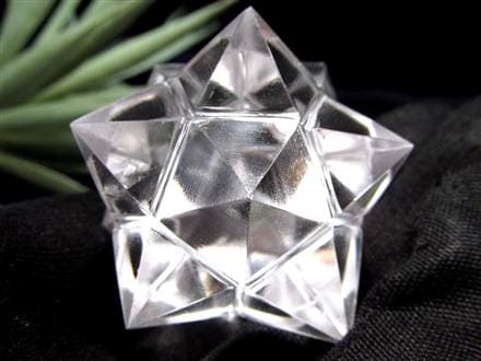 天然水晶 アステロイド 彫り 置物