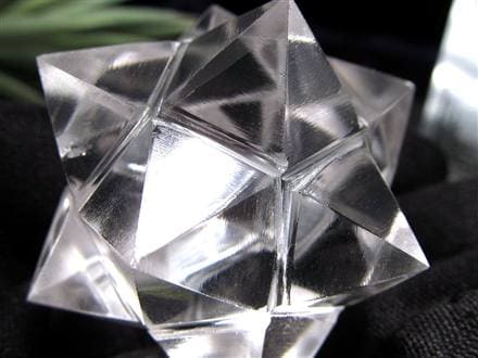 天然水晶 アステロイド 彫り 置物