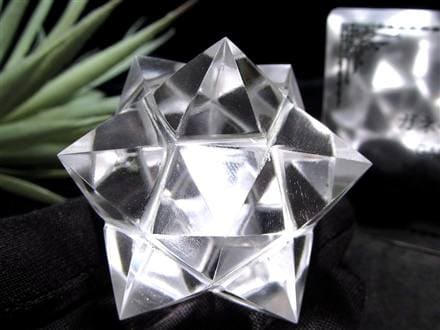 天然水晶 アステロイド 彫り 置物