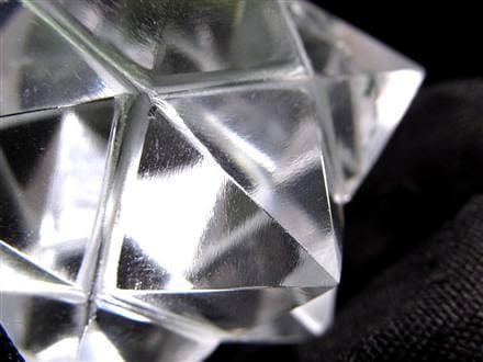 天然水晶 アステロイド 彫り 置物