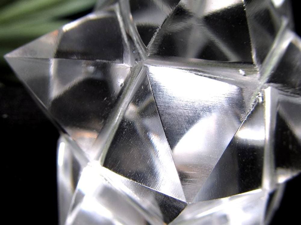 天然水晶 アステロイド 彫り 置物