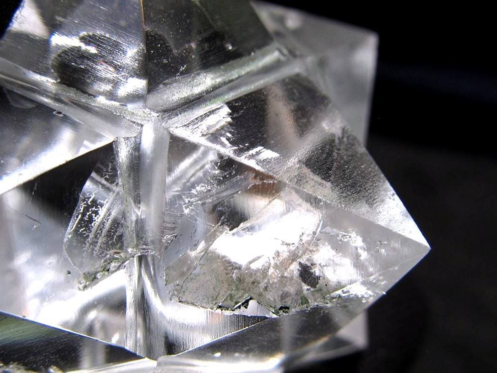 天然水晶 アステロイド 彫り 置物
