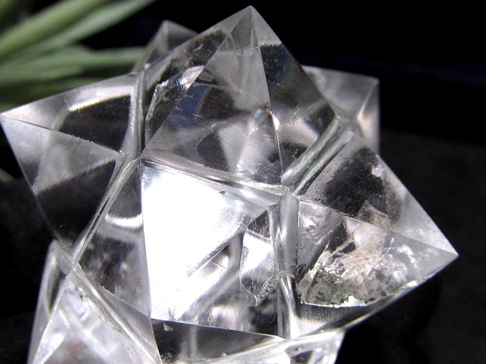 天然水晶 アステロイド 彫り 置物