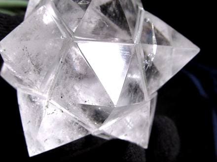 天然水晶 アステロイド 彫り 置物