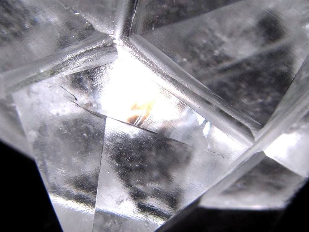 天然水晶 アステロイド 彫り 置物