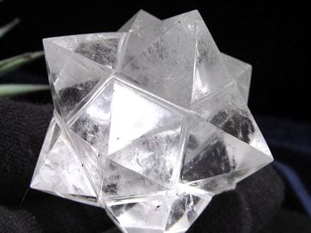 天然水晶 アステロイド 彫り 置物
