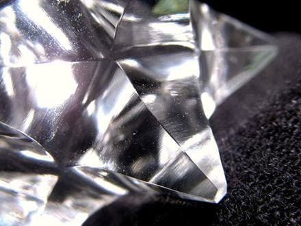天然水晶 アステロイド 彫り 置物