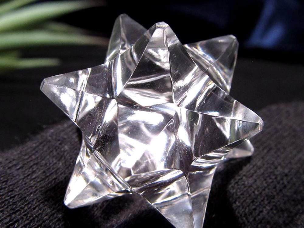 天然水晶 アステロイド 彫り 置物