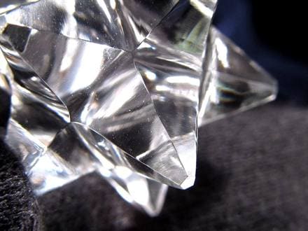 天然水晶 アステロイド 彫り 置物