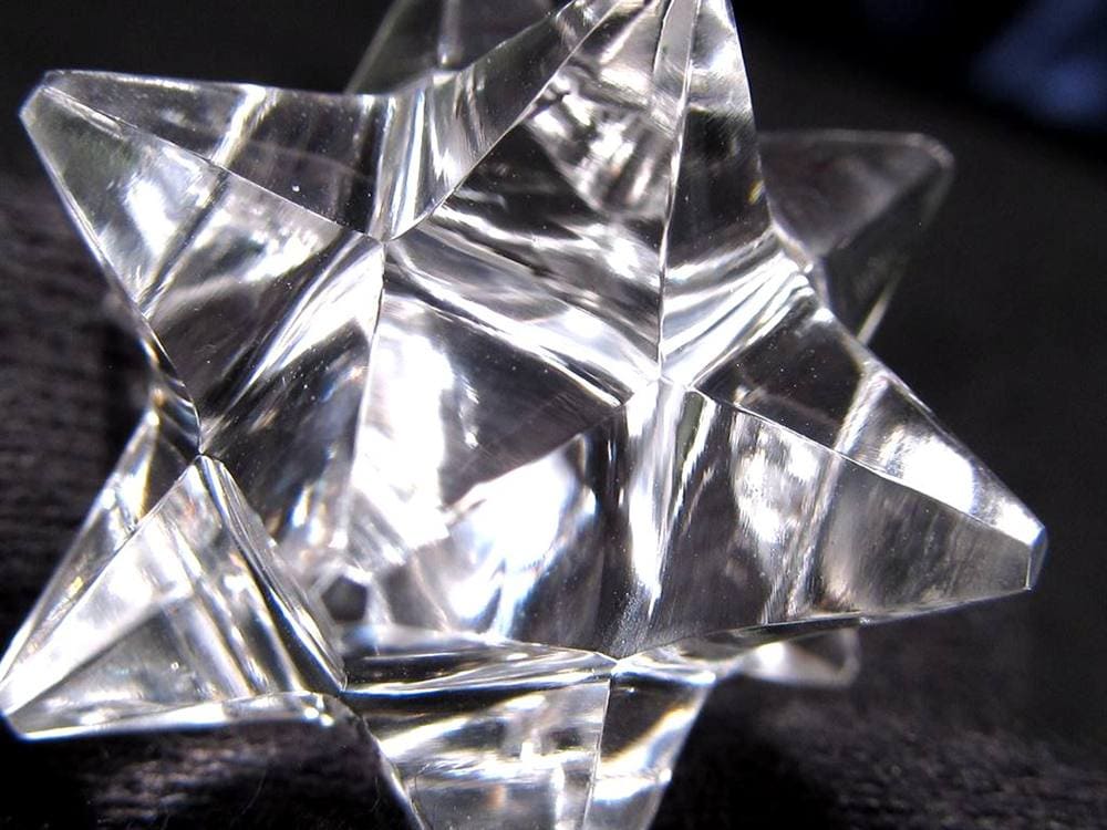 天然水晶 アステロイド 彫り 置物