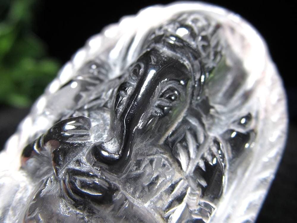 天然水晶 ガネーシャ 彫り 置物