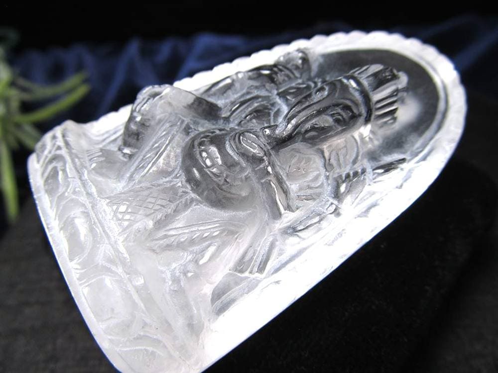 天然水晶 ガネーシャ 彫り 置物