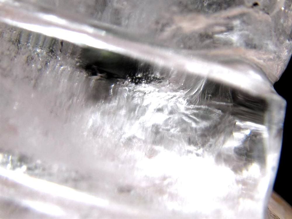 天然水晶 ストゥーパ 仏塔 彫り 置物
