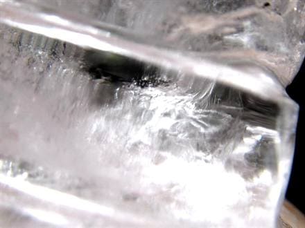 天然水晶 ストゥーパ 仏塔 彫り 置物