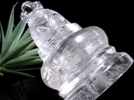 天然水晶 ストゥーパ 仏塔 彫り 置物
