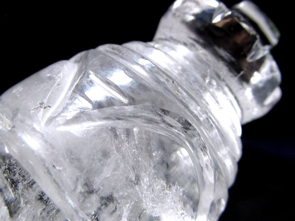 天然水晶 ストゥーパ 仏塔 彫り 置物