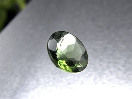 モルダバイト ルース モルダウ石 宝石 天然石