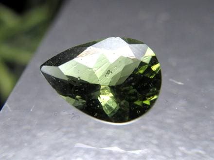 モルダバイト ルース モルダウ石 宝石 天然石