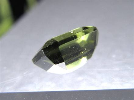 モルダバイト ルース モルダウ石 宝石 天然石