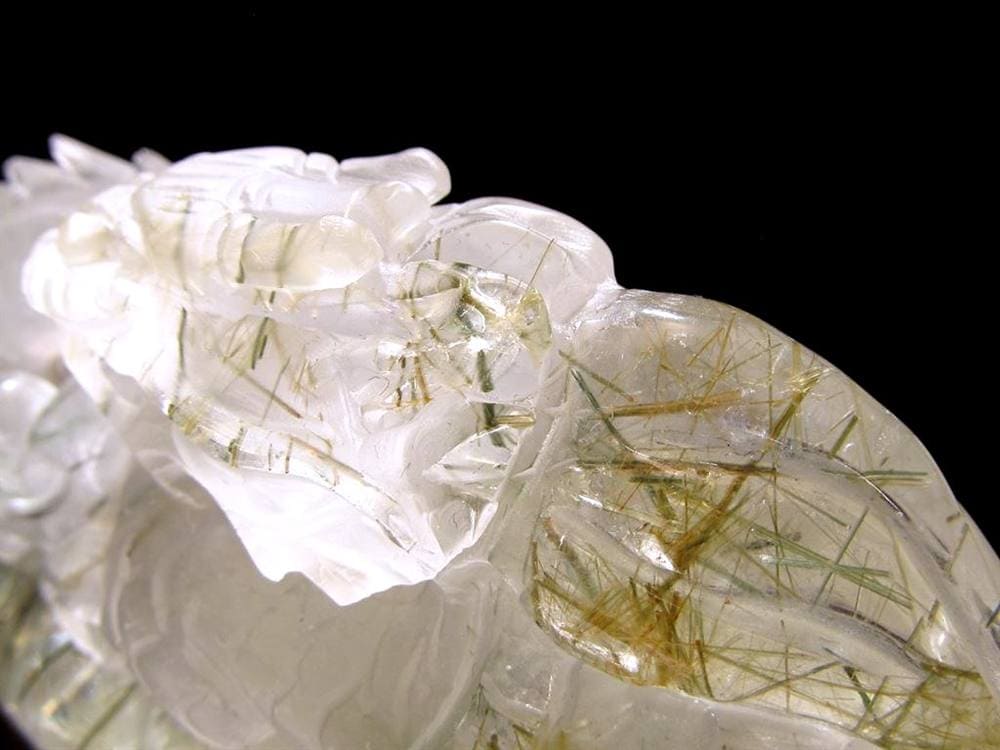 ルチルクォーツ 彫刻置物 ザギマウンテン グリーンルチル ヒーラー