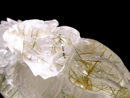 ルチルクォーツ 彫刻置物 ザギマウンテン グリーンルチル ヒーラー