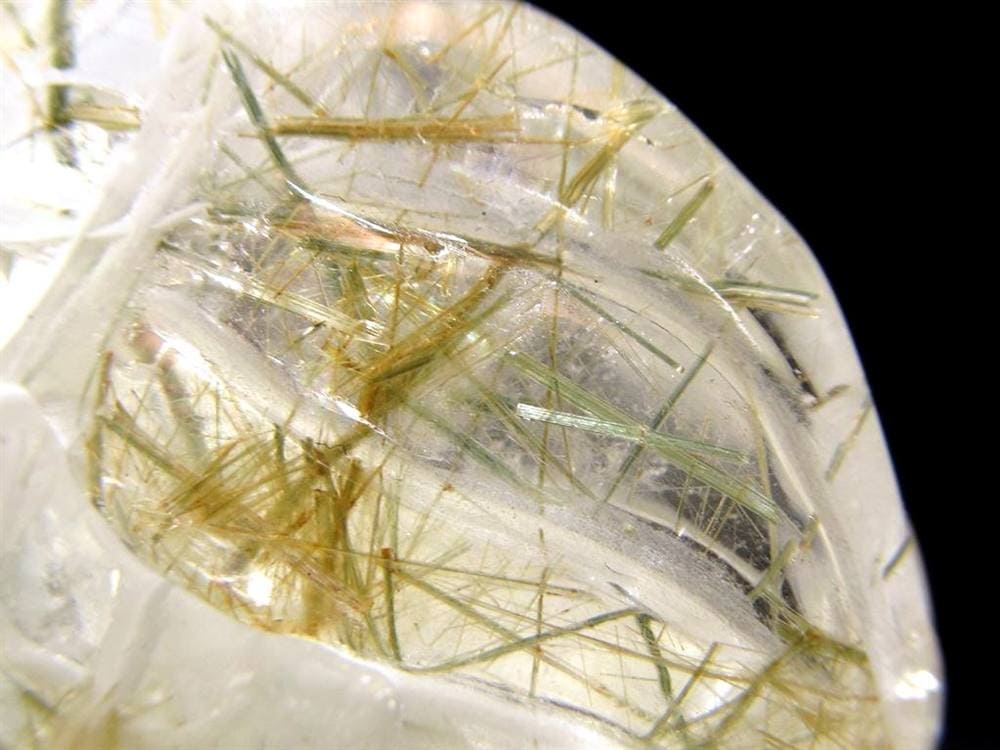 ルチルクォーツ 彫刻置物 ザギマウンテン グリーンルチル ヒーラー