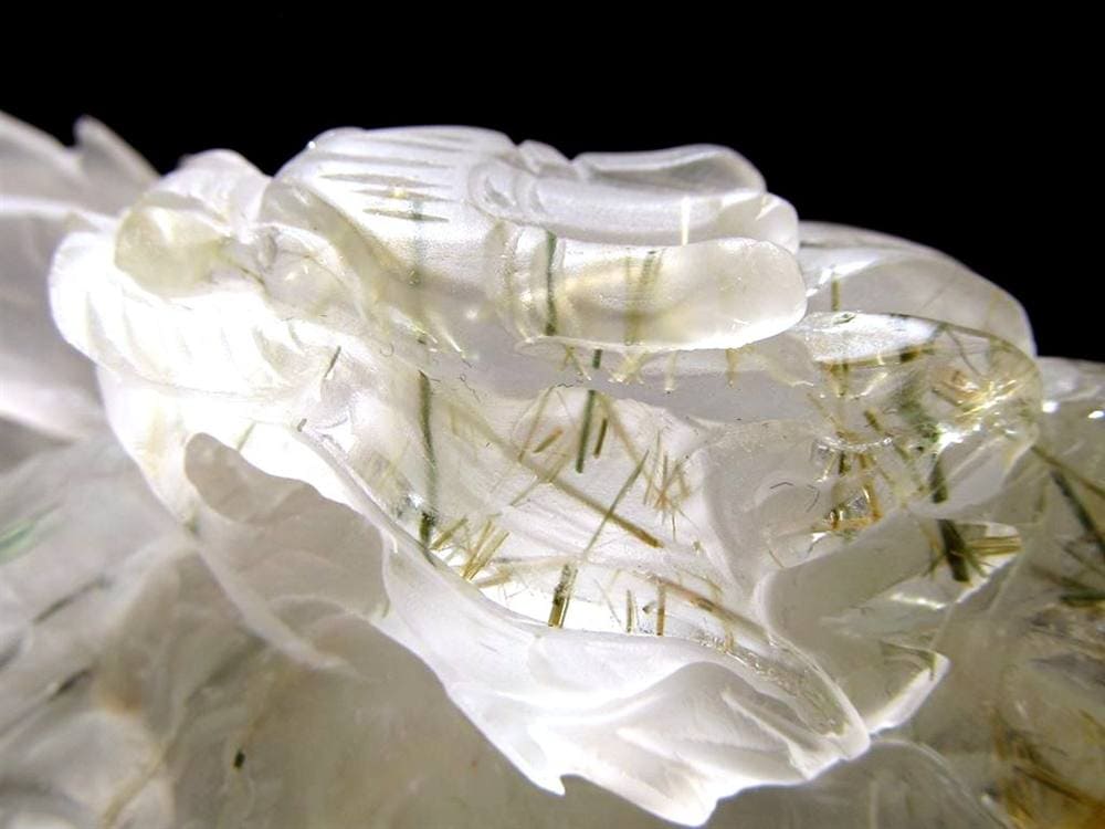 ルチルクォーツ 彫刻置物 ザギマウンテン グリーンルチル ヒーラー