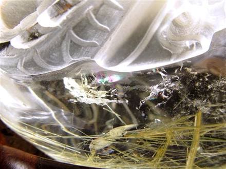 ルチルクォーツ 彫刻置物 ザギマウンテン グリーンルチル ヒーラー