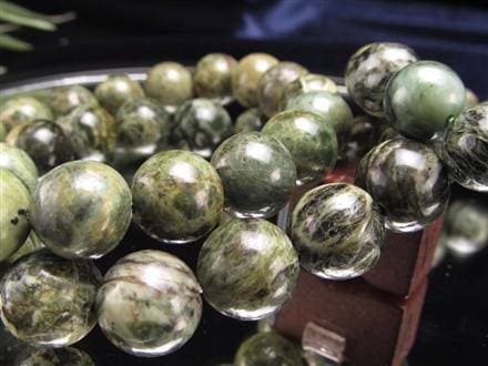 日高翡翠 ブレスレット 日本の石 パワーストーン 天然石 国産