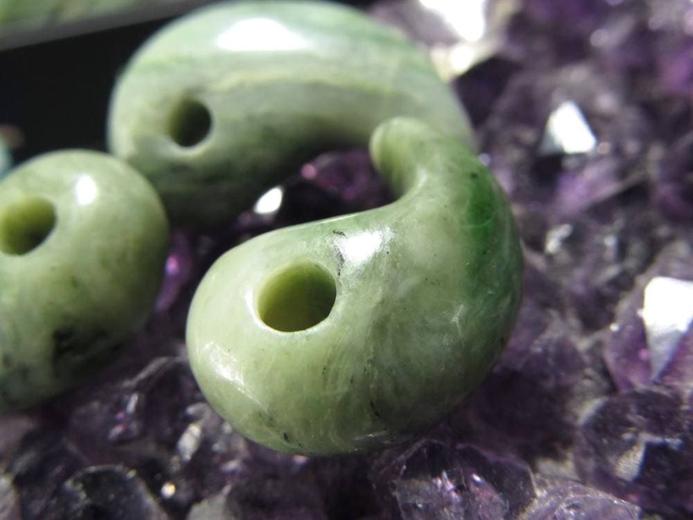 勾玉 日高翡翠 パワーストーン 天然石 国産