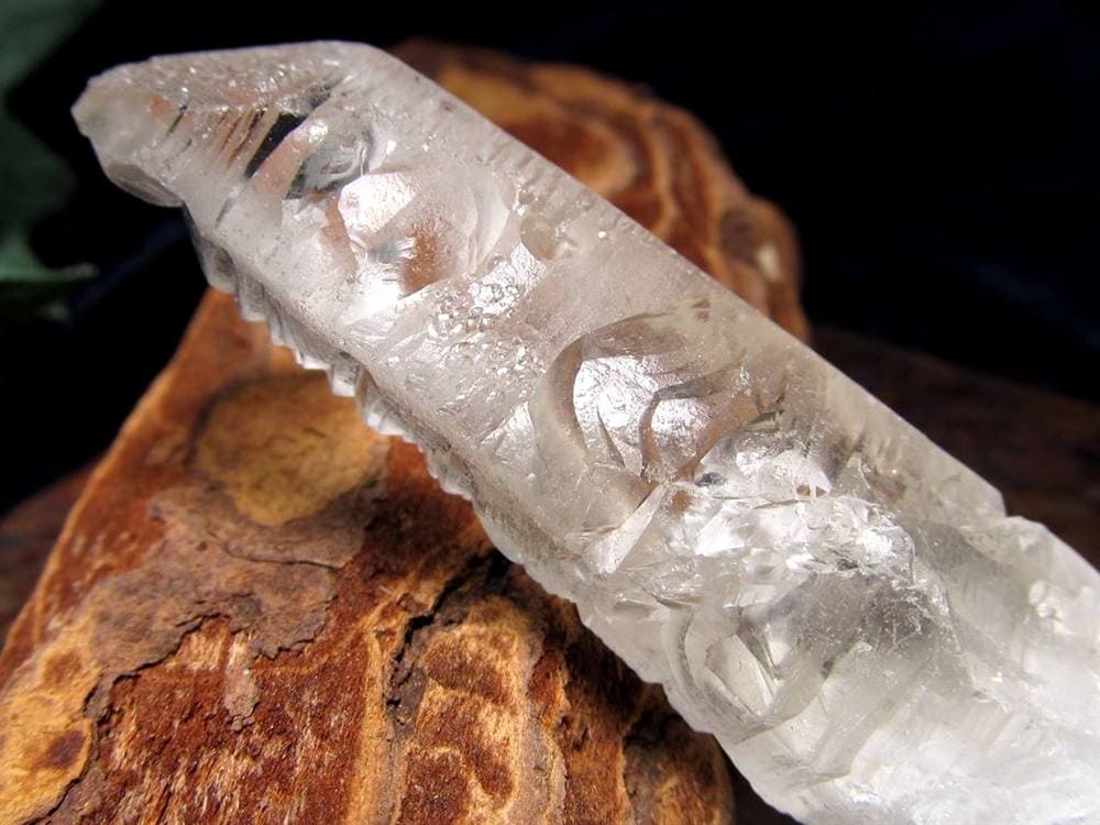 エッジドクォーツ 蝕像水晶 水晶 原石 ポイント