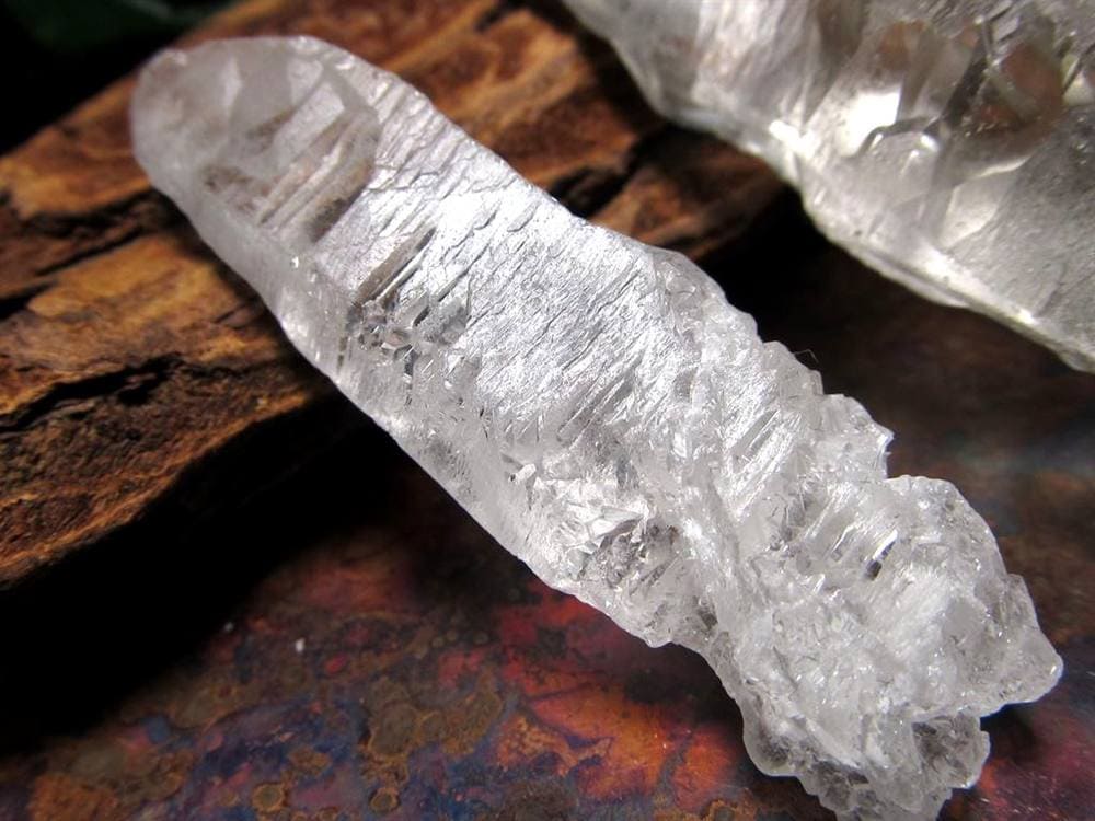 エッジドクォーツ 蝕像水晶 水晶 原石 ポイント