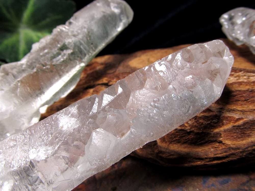 エッジドクォーツ 蝕像水晶 水晶 原石 ポイント