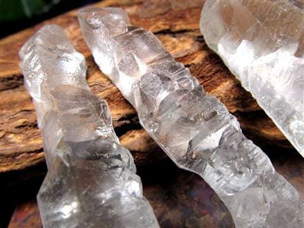 エッジドクォーツ 蝕像水晶 水晶 原石 ポイント