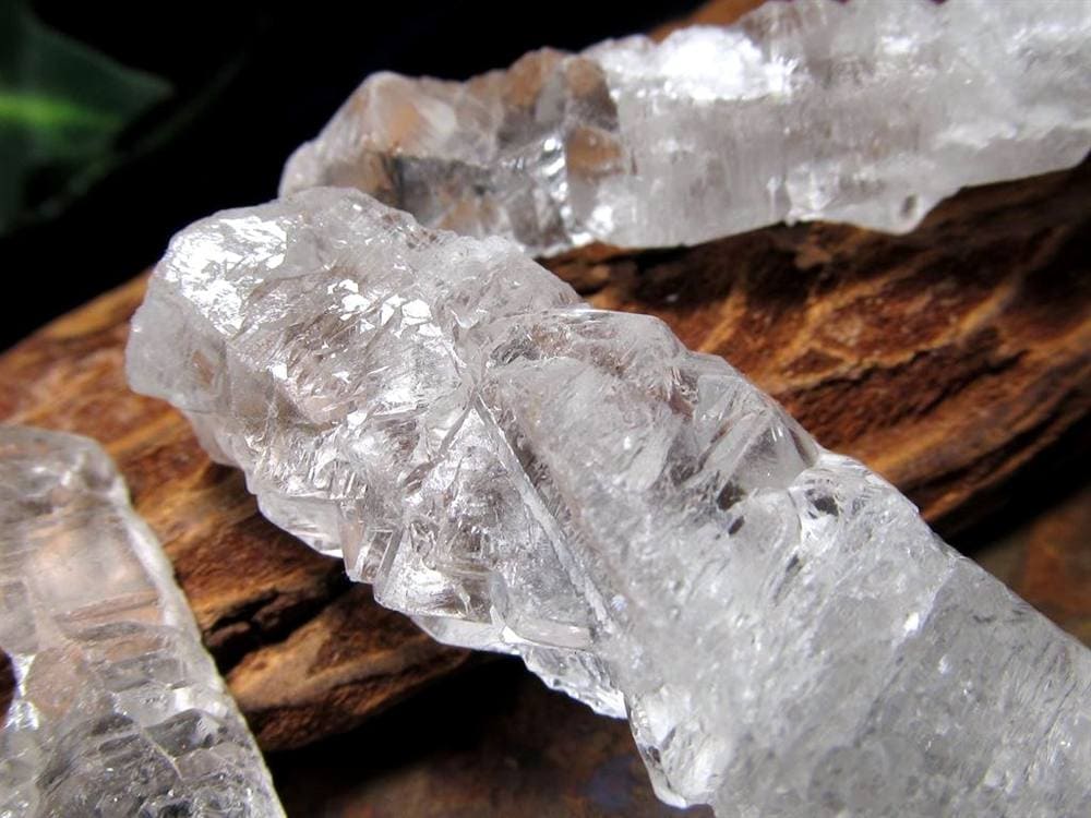 エッジドクォーツ 蝕像水晶 水晶 原石 ポイント