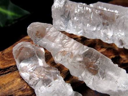 エッジドクォーツ 蝕像水晶 水晶 原石 ポイント