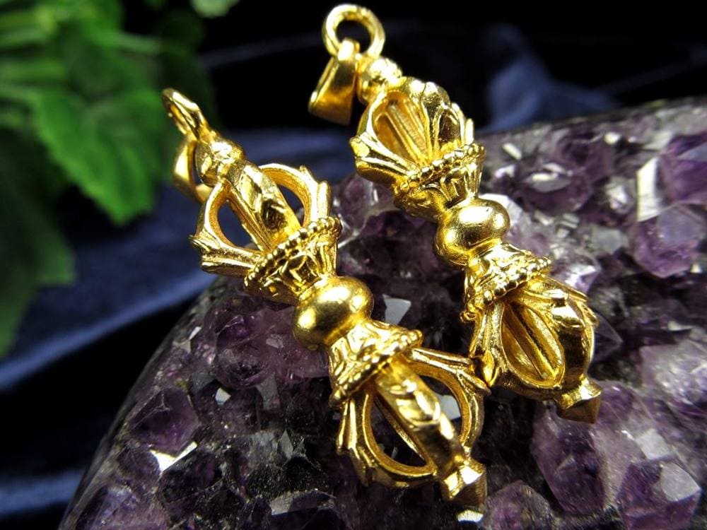 ヴァジュラ 金剛杵 18金 ペンダントトップ アクセサリー