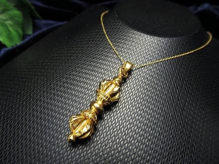 ヴァジュラ 金剛杵 18金 ペンダントトップ アクセサリー