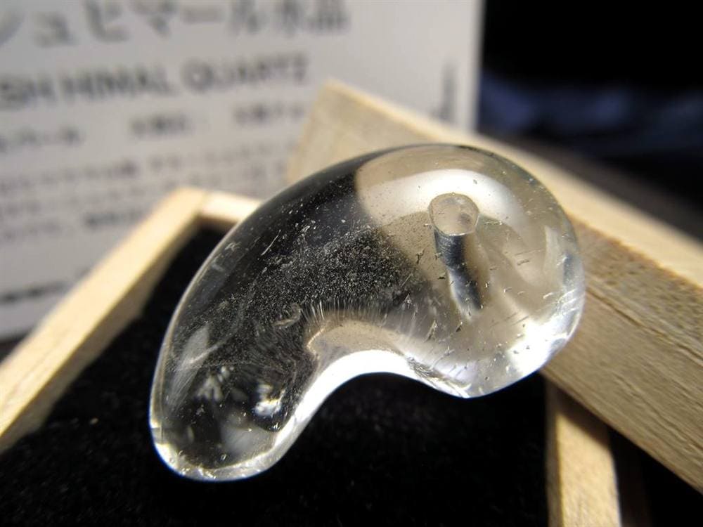 ガネーシュヒマール ヒマラヤ 水晶 勾玉 ビーズ