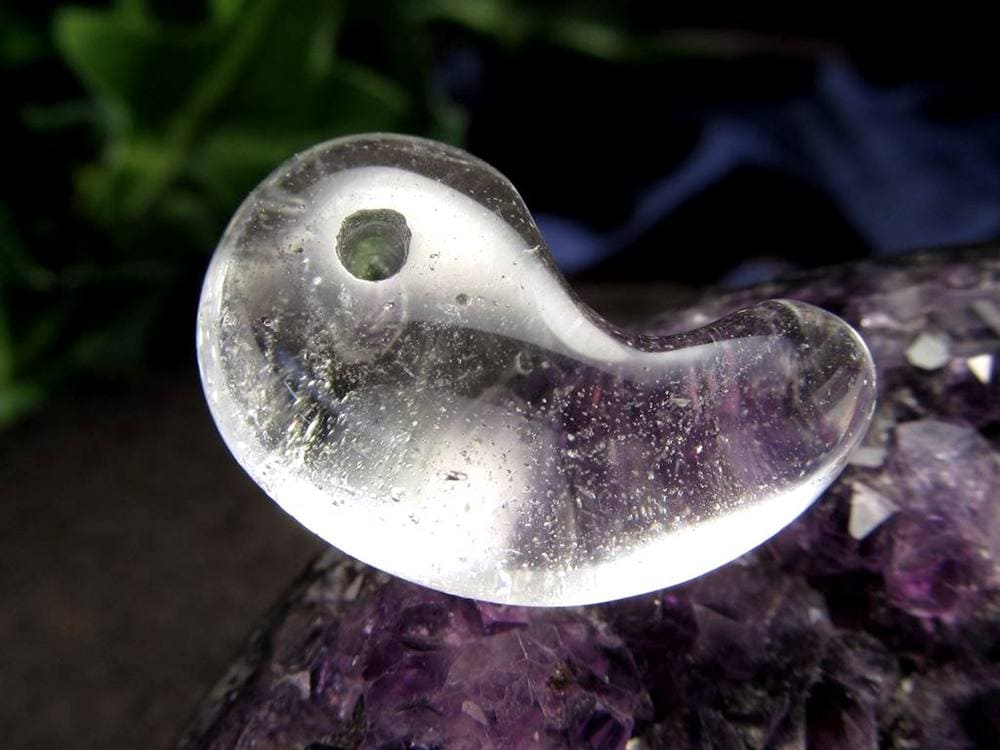 ガネーシュヒマール ヒマラヤ 水晶 勾玉 ビーズ