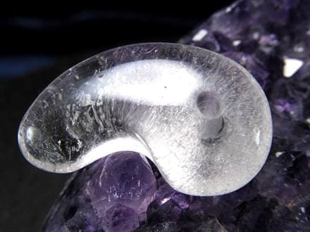 ガネーシュヒマール ヒマラヤ 水晶 勾玉 ビーズ