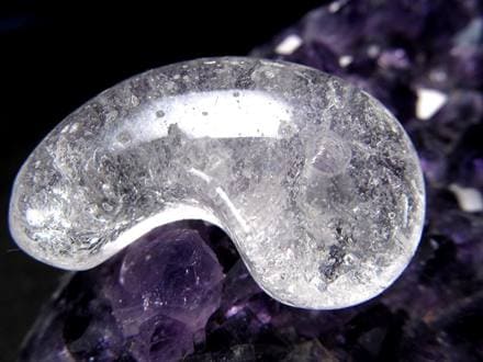 ガネーシュヒマール ヒマラヤ 水晶 勾玉 ビーズ