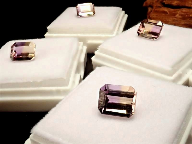 ☆極上バイカラー☆鮮やか発色！☆自分自身の能力を引き出す石☆超透明