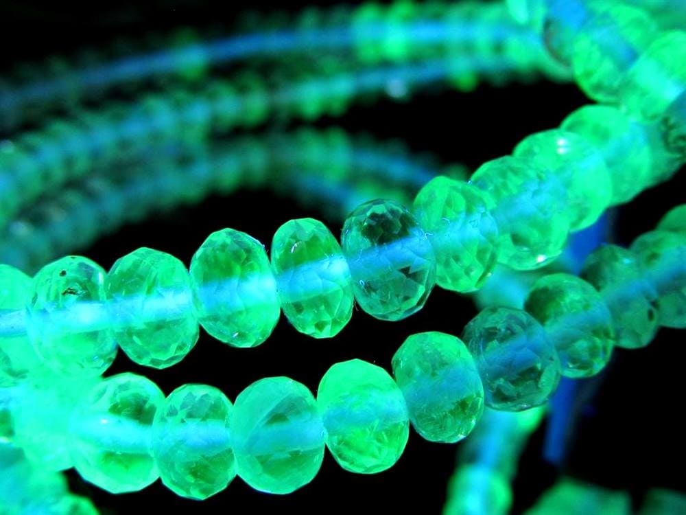 ハイアライトオパール ブレスレット グラスオパール ミステリアスストーン 玉滴石