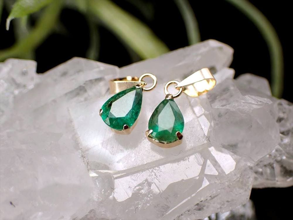 エメラルド 翠玉 18K 18金 ペンダントトップ