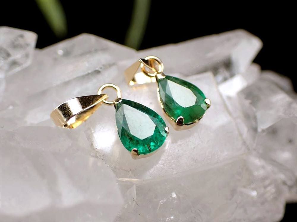 エメラルド 翠玉 18K 18金 ペンダントトップ